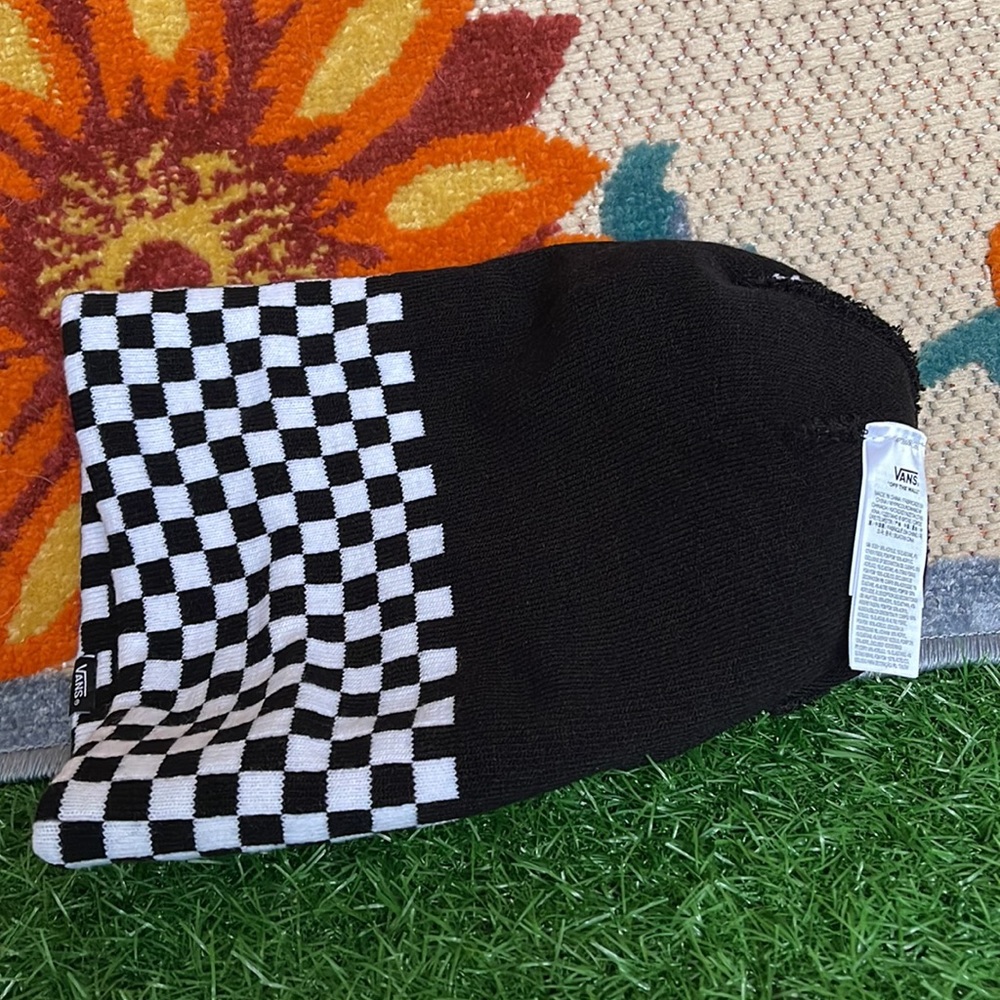 Vans WM Spirit Pom Black Checker Beanie Skateboarding Hat Women Men VN0A5LG3BLK - Picture 16 of 16